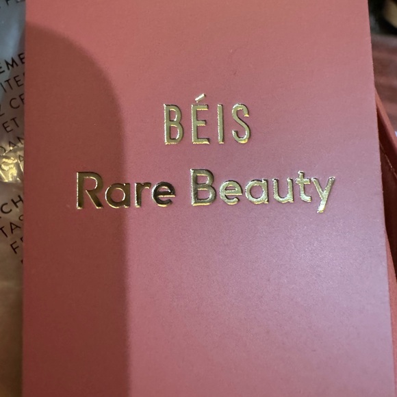 NWT-Beis X Rare Beauty-makeup pouch and case set in Worth - Picture 8 of 8
